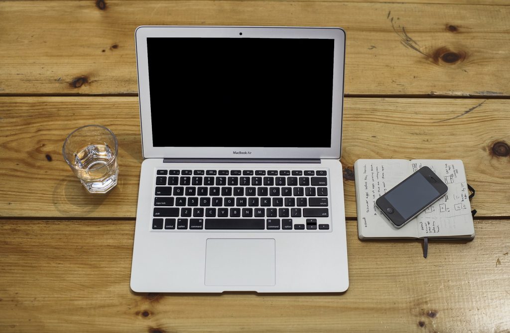 home-office-336374_1920